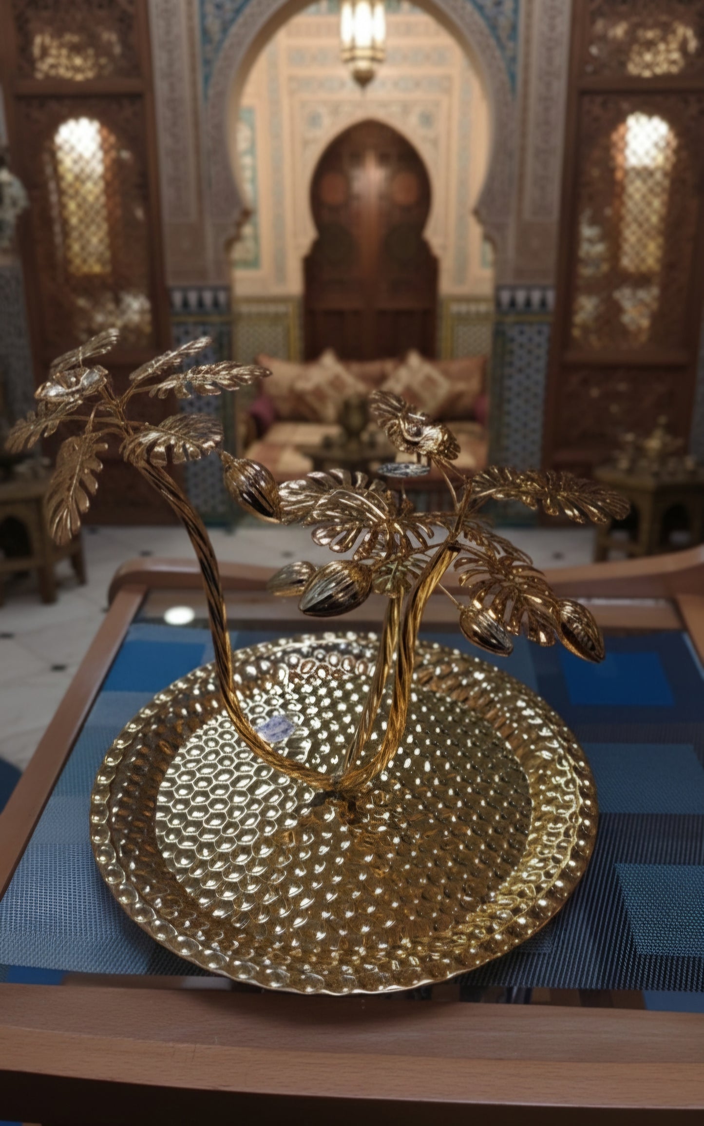 METAL LEAF TREE WITH DECORATIVE BASE 01/PC YX-257C