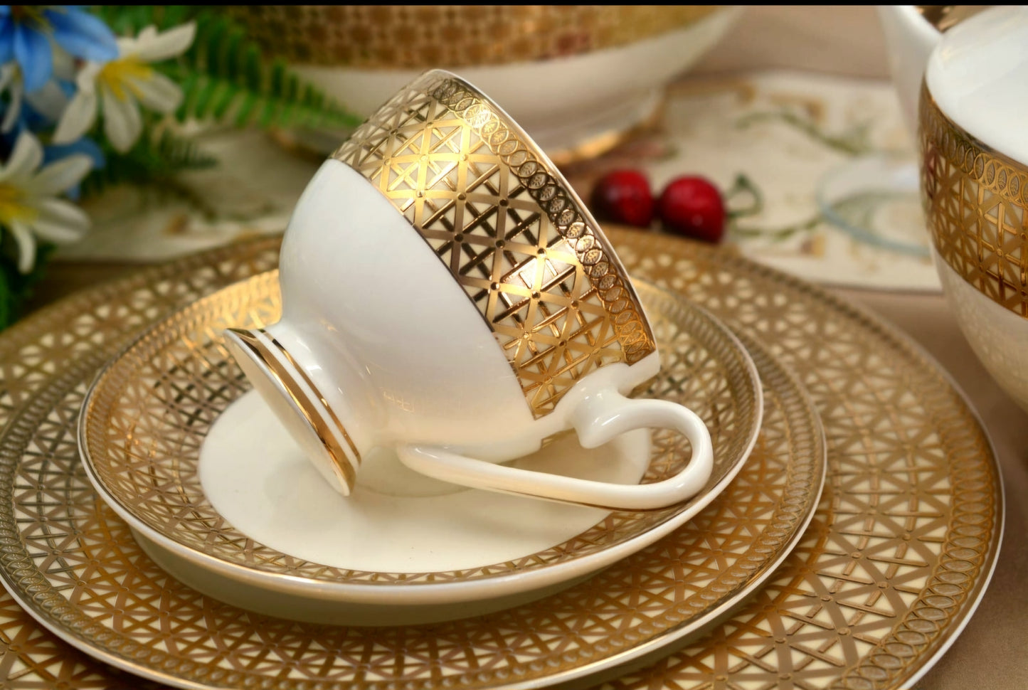 ROYAL HERITAGE DINNER SET [K-7561-E8]