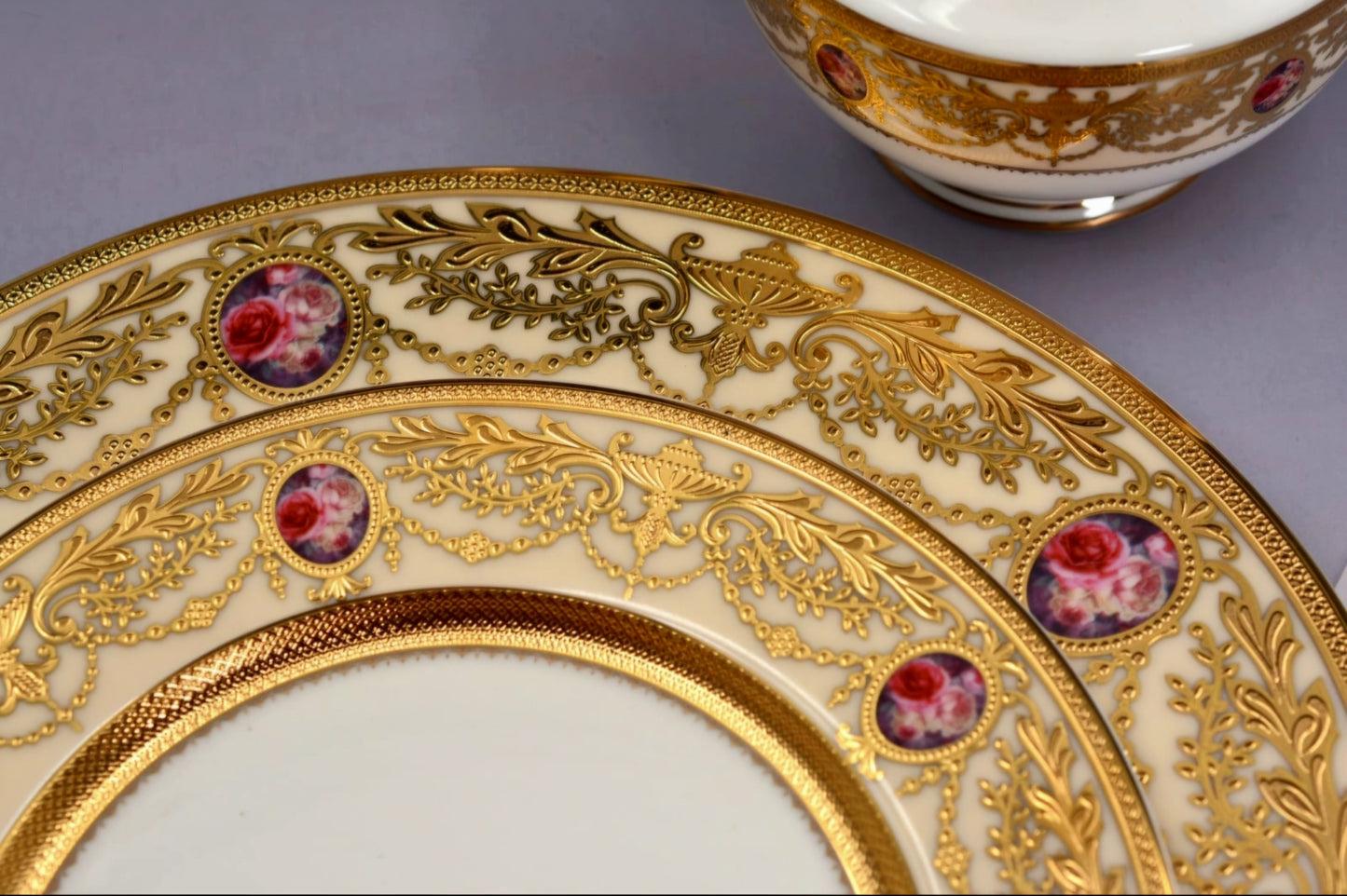 ROYAL HERITAGE DINNER SET [K-7462-E9]
